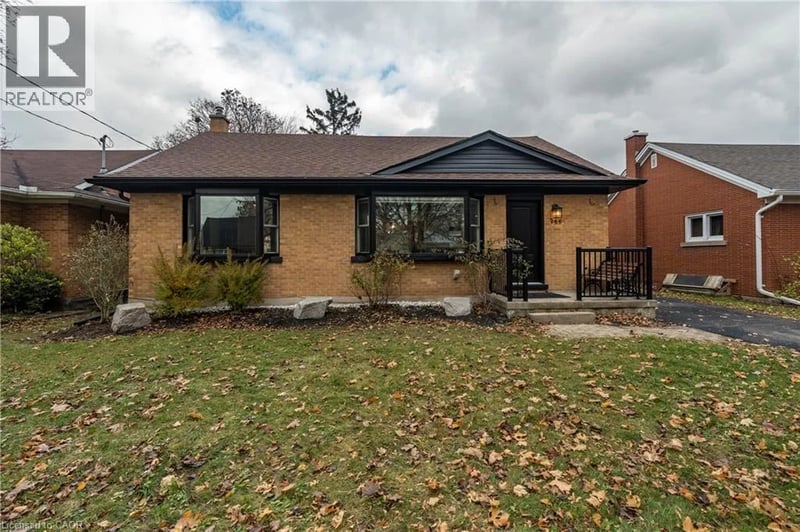 266 MELROSE Avenue, Kitchener, Ontario, N2H2C1, Kitchener, Ontario — photo 1 of 5