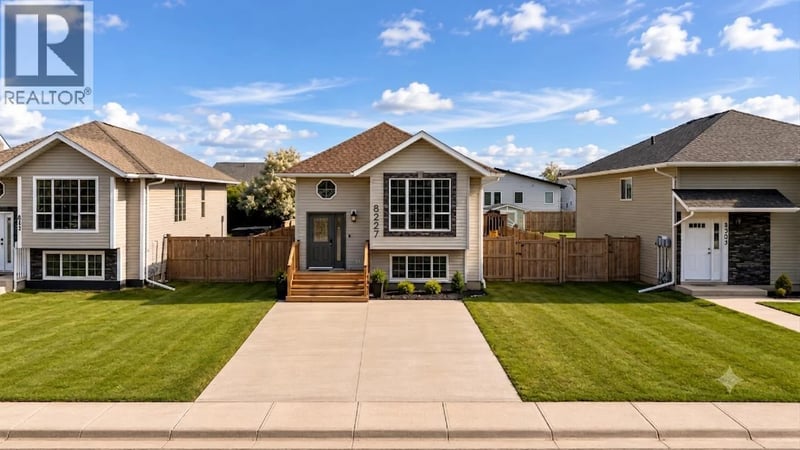 8227 86 Avenue, Fort St. John, British Columbia, V1J0G4, Fort St. John, British Columbia — photo 1 of 5