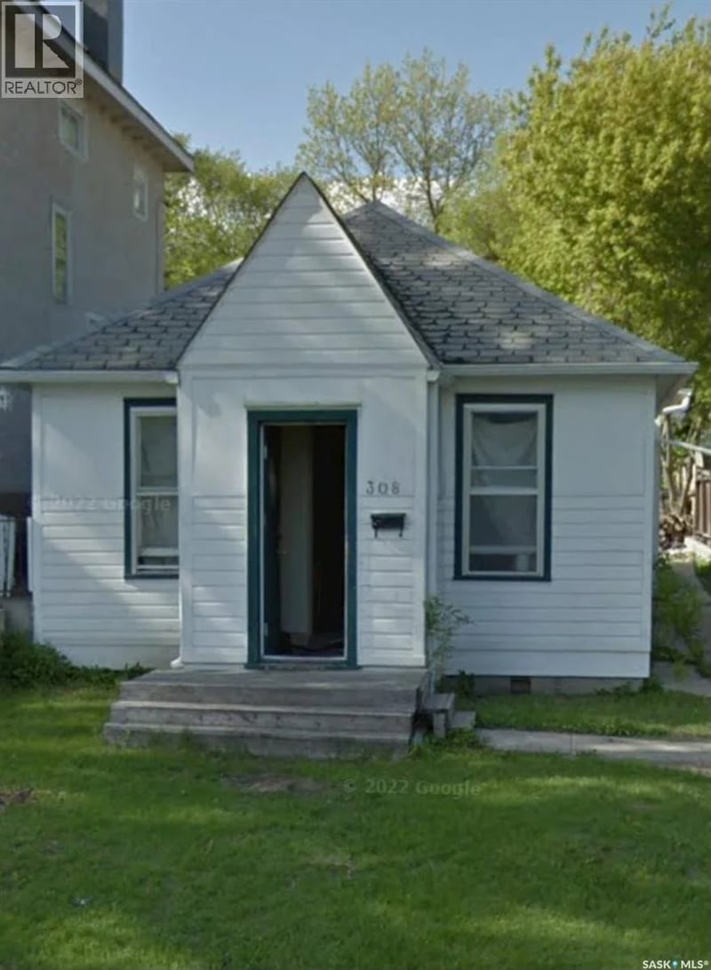 308 26th STREET, Saskatoon, Saskatchewan, S7L0H7, Saskatoon, Saskatchewan — photo 1 of 5