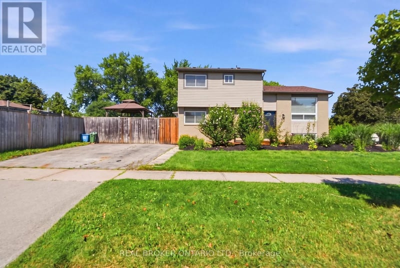 3 Prideaux Street, Hamilton (Stoney Creek Mountain), Ontario, L8J1C9, Hamilton (Stoney Creek Mountain), Ontario — photo 1 of 5