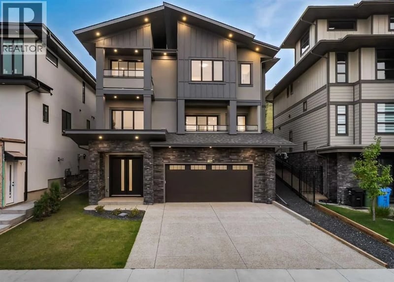 407 Patterson Boulevard Southwest, Calgary, Alberta, T3H3N6, Calgary, Alberta — photo 1 of 5