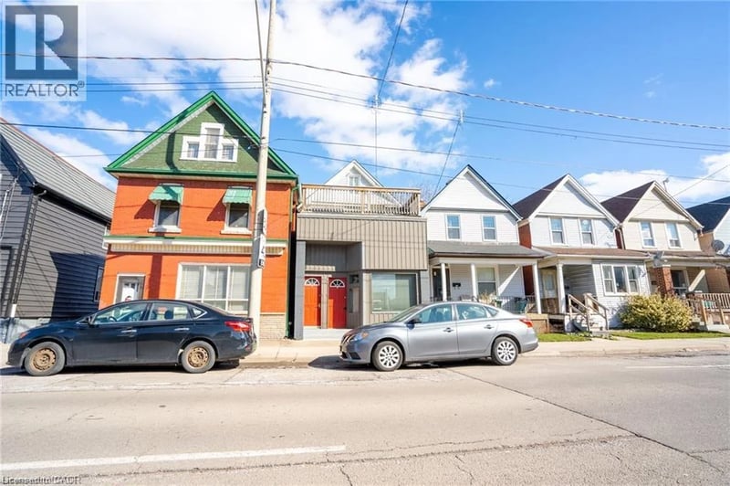 #Upper 188 SHERMAN Avenue North, Hamilton, Ontario, L8L6M9, Hamilton, Ontario — photo 1 of 5