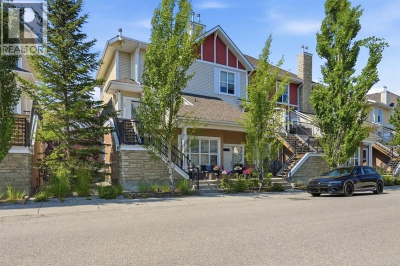 128 West Springs Road Southwest, Calgary, Alberta, T3H5W2, Calgary, Alberta — photo 1 of 5