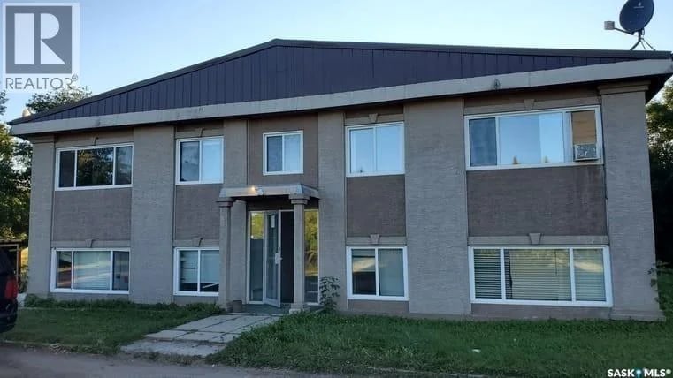 113 3rd STREET E, St. Walburg, Saskatchewan, S0M0E2, St. Walburg, Saskatchewan — photo 1 of 5