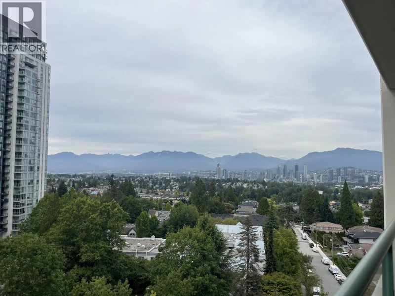 #1105 5833 WILSON Avenue, Burnaby, British Columbia, V5H4R8, Burnaby, British Columbia — photo 1 of 5