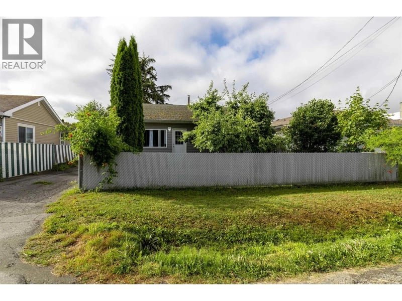 4621 STRAUME Avenue, Terrace, British Columbia, V8G2C2, Terrace, British Columbia — photo 1 of 5