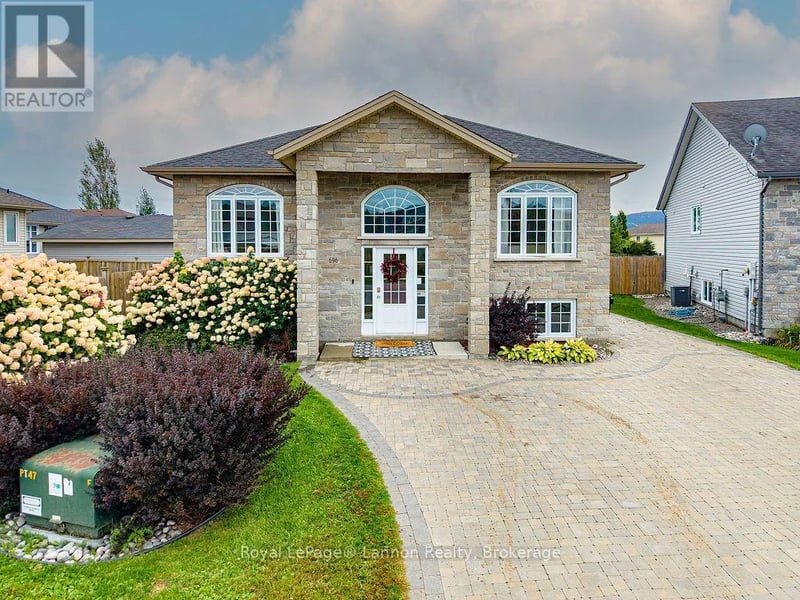 696 Weiler Boulevard, Thunder Bay (Parkdale), Ontario, P7C0A7, Thunder Bay (Parkdale), Ontario — photo 1 of 5