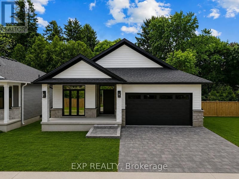 #22 430 Head Street North, Strathroy-Caradoc (NE), Ontario, N7G2K2, Strathroy-Caradoc (NE), Ontario — photo 1 of 5