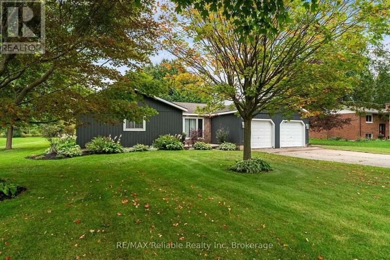 58 Wellington Street South, Ashfield-Colborne-Wawanosh (Ashfield), Ontario, N7A3X9, Ashfield-Colborne-Wawanosh (Ashfield), Ontario — photo 1 of 5