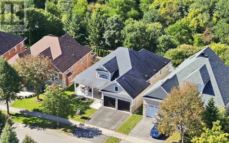 4 Branthaven Court, Whitby (Brooklin), Ontario, L1M0B2, Whitby (Brooklin), Ontario — photo 1 of 5
