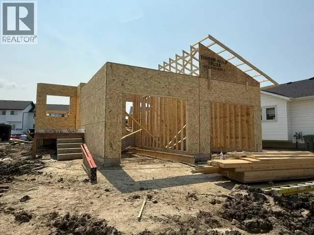 13 Ellington Crescent, Red Deer, Alberta, T4P3H1, Red Deer, Alberta — photo 1 of 5