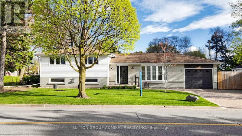 218 Bay Thorn Drive, Markham (Royal Orchard), Ontario, L3T3V7, Markham (Royal Orchard), Ontario — photo 1 of 5