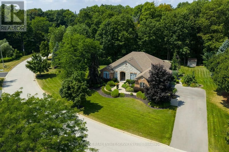 32 Parkshore Place, Hamilton (Carlisle), Ontario, L0R1H1, Hamilton (Carlisle), Ontario — photo 1 of 5