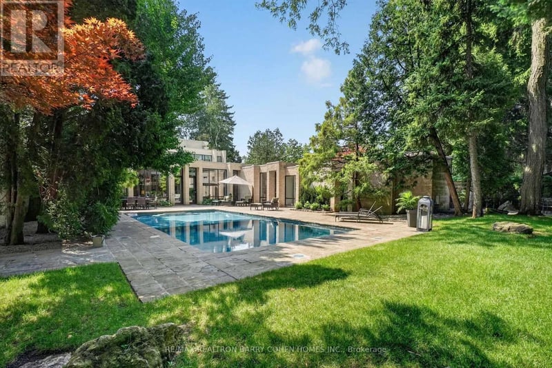 12 Tudor Gate, Toronto (Bridle Path-Sunnybrook-York Mills), Ontario, M2L1N4, Toronto (Bridle Path-Sunnybrook-York Mills), Ontario — photo 1 of 5