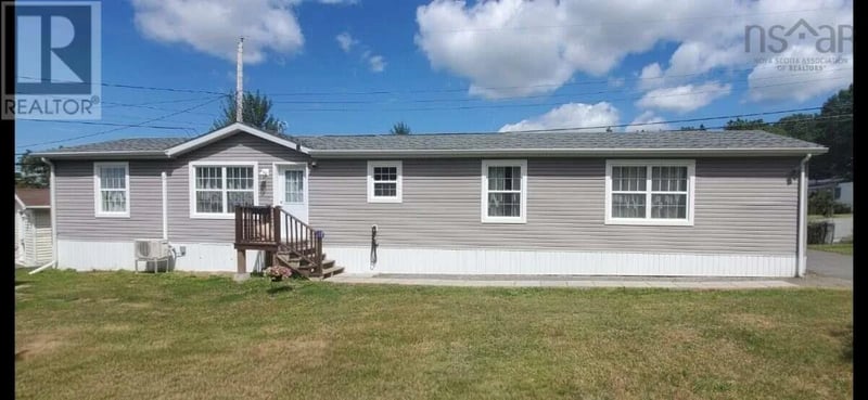 17 Parkwood Drive, New Minas, Nova Scotia, B4N3T3, New Minas, Nova Scotia — photo 1 of 5