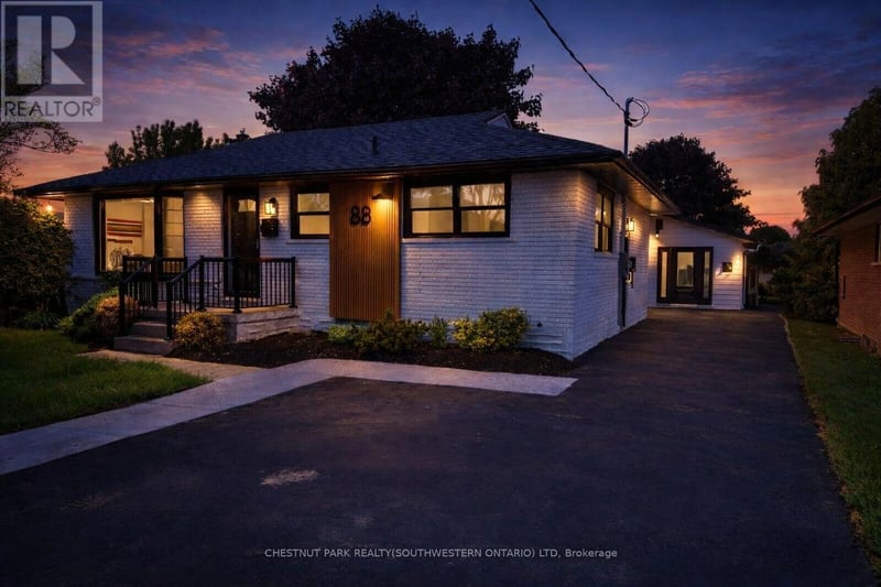 88 Woodhaven Drive, Kitchener, Ontario, N2C1V1, Kitchener, Ontario — photo 1 of 5