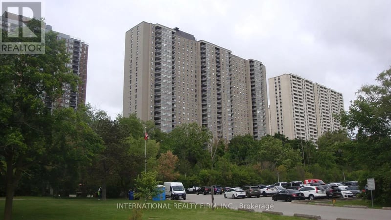 #503 75 Emmett Avenue, Toronto (Mount Dennis), Ontario, M6M5A7, Toronto (Mount Dennis), Ontario — photo 1 of 5