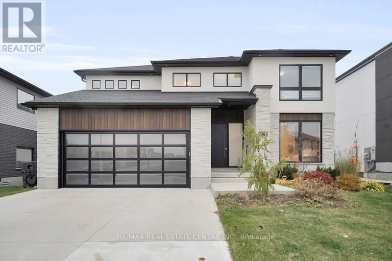 2088 IRONWOOD Road, London South (South K), Ontario, N6K0H8, London South (South K), Ontario — photo 1 of 5
