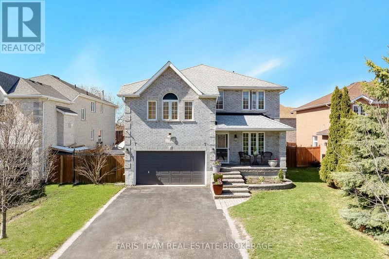 4 Whispering Pine Place, Barrie (Bayshore), Ontario, L4N9R9, Barrie (Bayshore), Ontario — photo 1 of 5