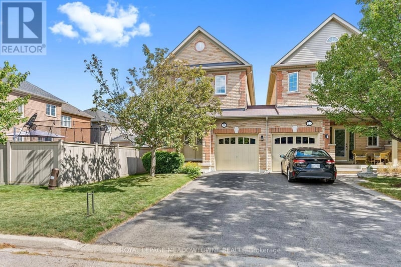 19 Goldham Way, Halton Hills (Georgetown), Ontario, L7G0B2, Halton Hills (Georgetown), Ontario — photo 1 of 5