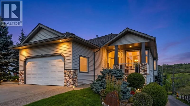 310 Gleneagles View, Cochrane, Alberta, T4C2H4, Cochrane, Alberta — photo 1 of 5
