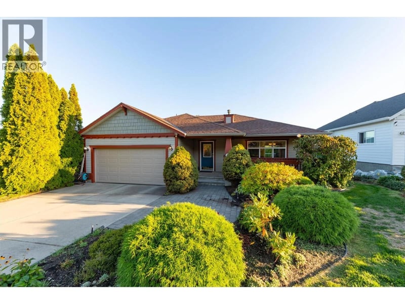 2605 Copper Ridge Drive, West Kelowna, British Columbia, V4T2M8, West Kelowna, British Columbia — photo 1 of 5