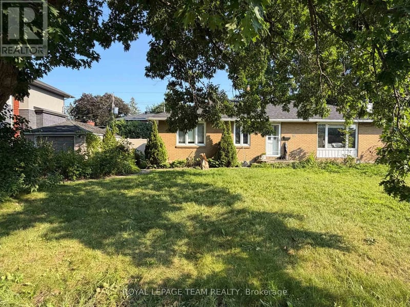84 Starwood Road, Ottawa, Ontario, K2G1Z5, Ottawa, Ontario — photo 1 of 5