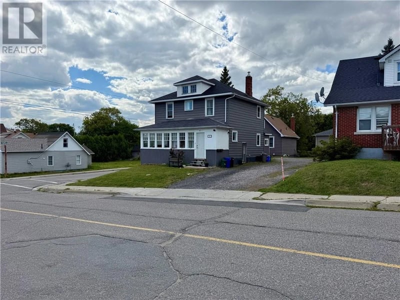 231 Whittaker & 408 Isabel, Sudbury, Ontario, P3C1J7, Sudbury, Ontario — photo 1 of 5