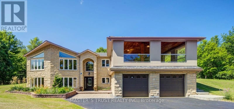 3896 St John's Sideroad, Whitchurch-Stouffville (Stouffville), Ontario, L4A2P1, Whitchurch-Stouffville (Stouffville), Ontario — photo 1 of 5