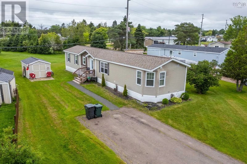 8 Lorne Crescent, Amherst, Nova Scotia, B4H4B7, Amherst, Nova Scotia — photo 1 of 5