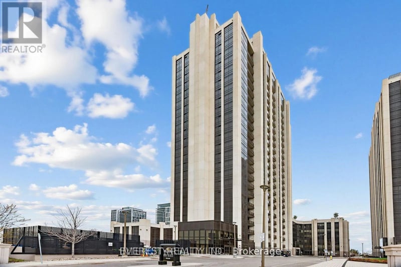 #1706 9075 Jane Street, Vaughan (Concord), Ontario, L4K0L7, Vaughan (Concord), Ontario — photo 1 of 5