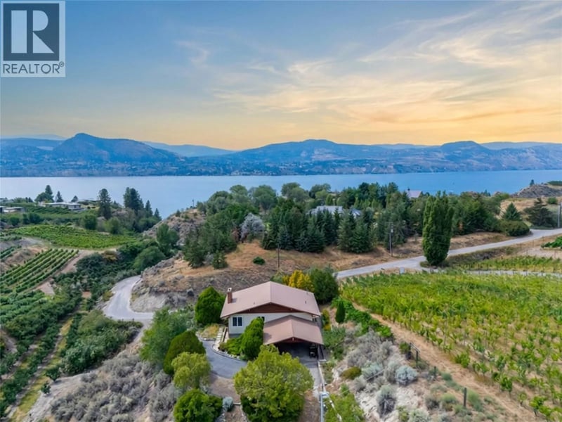 4310 GULCH Road, Naramata, British Columbia, V0H1N0, Naramata, British Columbia — photo 1 of 5