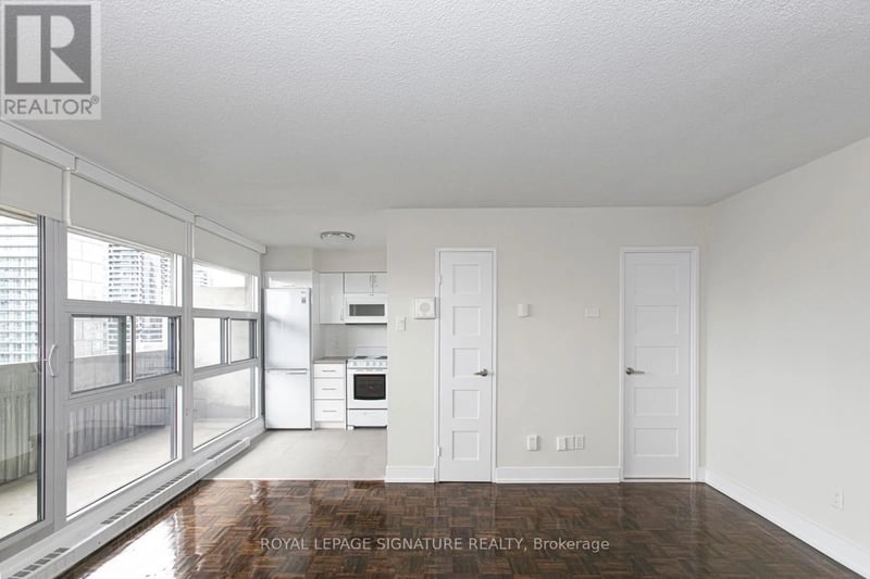 #1104 33 Isabella Street, Toronto (Church-Yonge Corridor), Ontario, M4Y2P7, Toronto (Church-Yonge Corridor), Ontario — photo 1 of 5