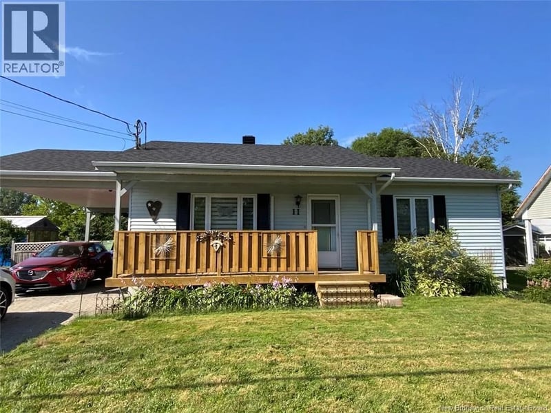 11 Lebel Street, Edmundston, New Brunswick, E3V3Y3, Edmundston, New Brunswick — photo 1 of 5