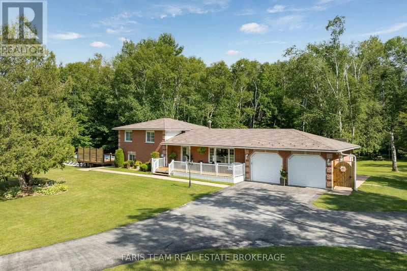 1765 Flos Road 4 West, Springwater, Ontario, L0L2K0, Springwater, Ontario — photo 1 of 5