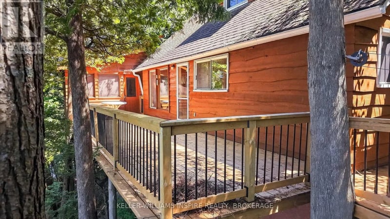 28 Lower Lake Lane, South Frontenac, Ontario, K0H2B0, South Frontenac, Ontario — photo 1 of 5