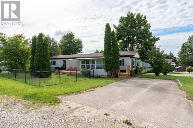 32 Pineview Ave Avenue, Malahide (Lyons), Ontario, N0L2J0, Malahide (Lyons), Ontario — photo 1 of 5