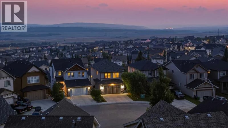 64 Heritage Green, Cochrane, Alberta, T4C0L3, Cochrane, Alberta — photo 1 of 5