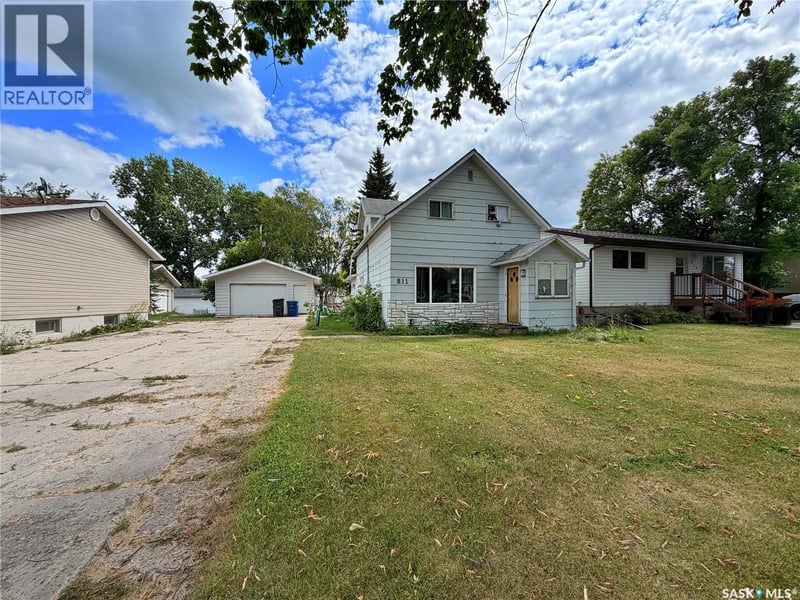 811 McNaughton STREET, Moosomin, Saskatchewan, S0G3N0, Moosomin, Saskatchewan — photo 1 of 5