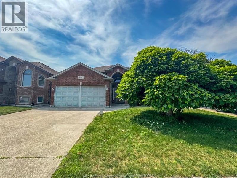 4583 HELSINKI, Windsor, Ontario, N9G0A6, Windsor, Ontario — photo 1 of 5