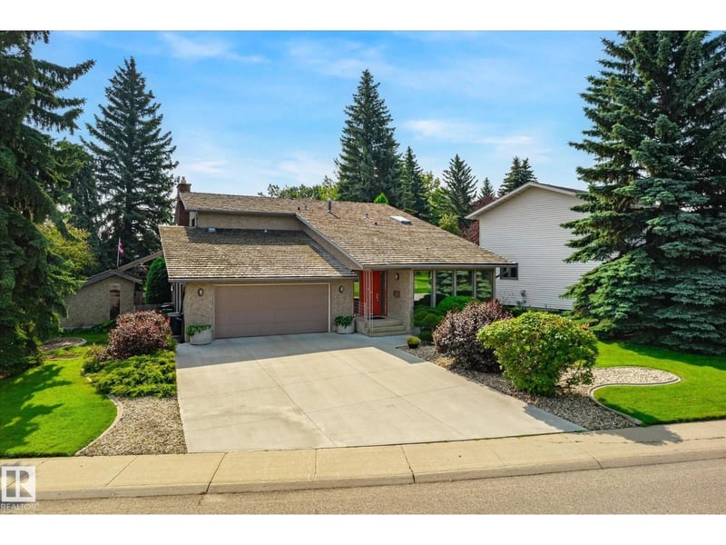241 GREENOCH CR NW, Edmonton, Alberta, T6L1W6, Edmonton, Alberta — photo 1 of 5