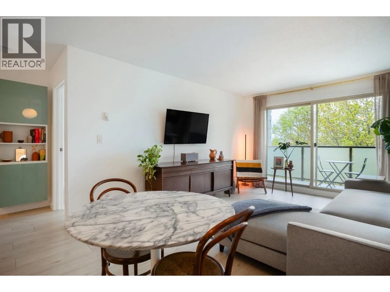 #405 1864 FRANCES Street, Vancouver, British Columbia, V5L1Z7, Vancouver, British Columbia — photo 1 of 5