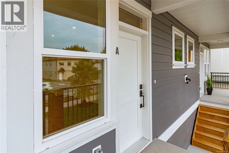 #A 2235 Shelbourne Street, Victoria, British Columbia, V8R4L2, Victoria, British Columbia — photo 1 of 5