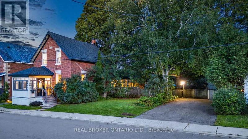 74 Herriott Street, Carleton Place, Ontario, K7C2A7, Carleton Place, Ontario — photo 1 of 5