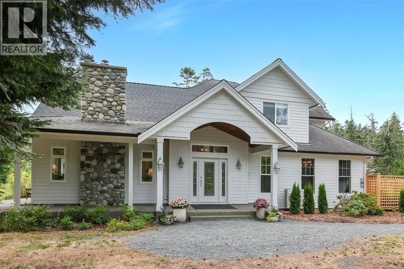 485 Southwind Road, Comox, British Columbia, V9M3T9, Comox, British Columbia — photo 1 of 5