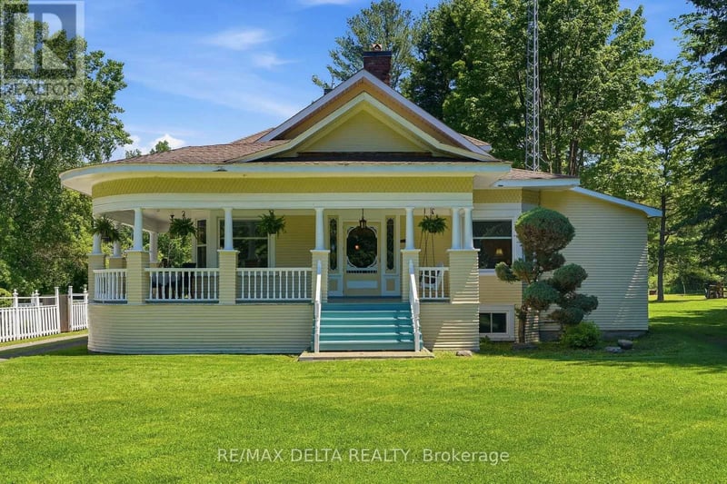 1897 Highway 34 Highway, Champlain, Ontario, K6A2R2, Champlain, Ontario — photo 1 of 5