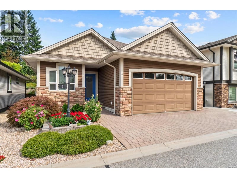 #7 2850 7 Avenue Northeast, Salmon Arm, British Columbia, V1E0B7, Salmon Arm, British Columbia — photo 1 of 5