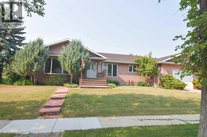 250 2 Avenue West, Rockyford, Alberta, T0J2R0, Rockyford, Alberta — photo 1 of 5