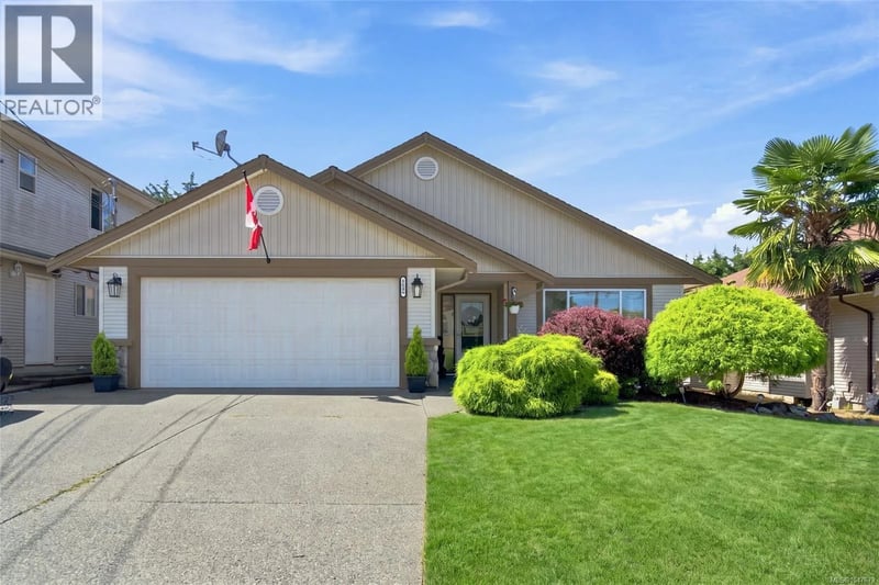 6055 Brickyard Road, Nanaimo, British Columbia, V9V1K3, Nanaimo, British Columbia — photo 1 of 5
