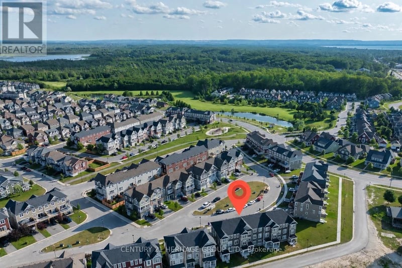 57 Surf Drive, Wasaga Beach, Ontario, L9Z0J4, Wasaga Beach, Ontario — photo 1 of 5